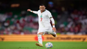حكيم زياش بقميص المنتخب المغربي