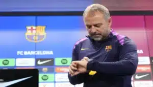هانزي فليك يغيب عن الكلاسيكو