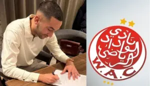 حكيم زياش لحظة إمضاء العق مع الوداد الرياضي