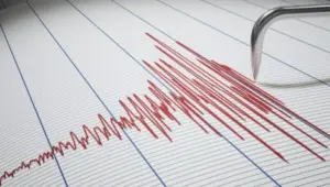 زلزال بقوة 5,5 ريختر يضرب مقاطعة بإندونيسيا