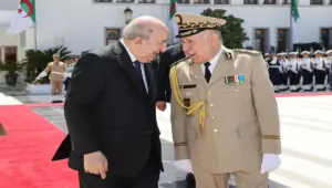 رئيس الجزائر رفقة شنقريحة