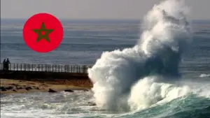 الأرصاد الجوية تحذر من أمواج عاتية بالسواحل