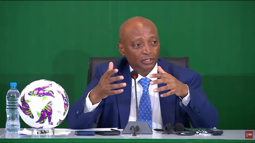 رئيس الكاف باتريس موتسيبي