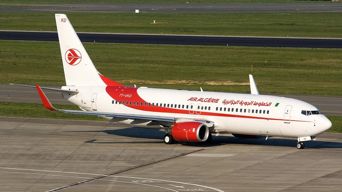 طائرة تابعة لخطوط الجزائر