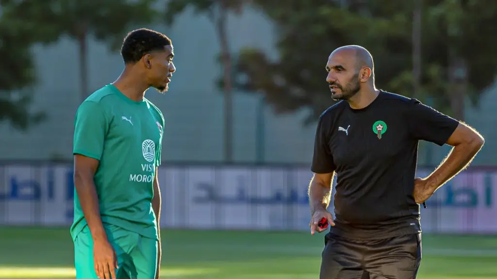 وليد الركراكي في حصة تدريبية