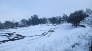 نشرة إنذارية بالمغرب وثلوج متوقعة