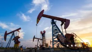 أسعار النفط تعود للارتفاع