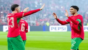 أشرف حكيمي وبلال الخنوس/ المصدر: الجامعة