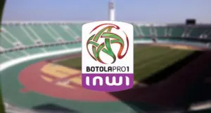 شعار البطولة الوطنية الاحترافية (Botola Pro 1 Inwi) فوق خلفية لملعب رياضي، مخصص لاستعراض برنامج مباريات الدورة 18 وصراع القمة والهروب من الهبوط