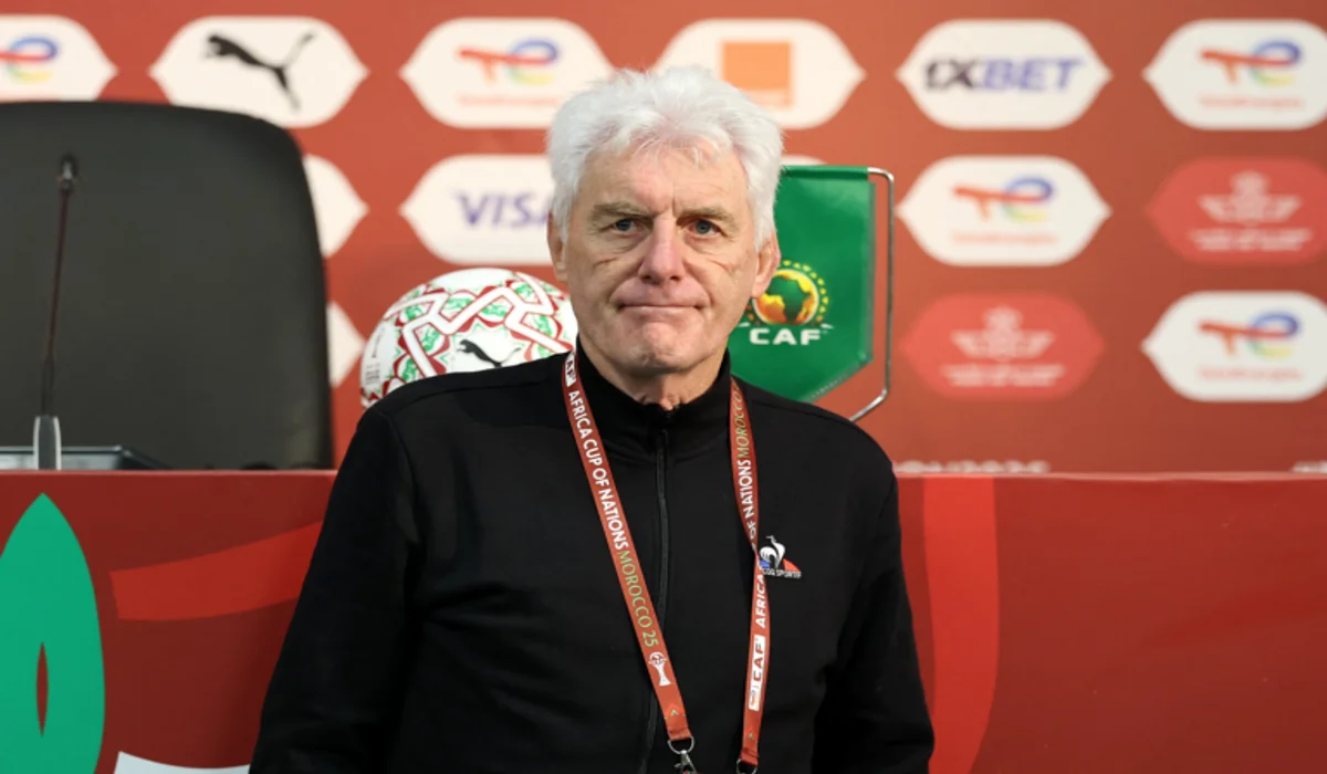 هوغو بروس يرحل عن منتخب جنوب إفريقيا ويعلن اعتزال التدريب