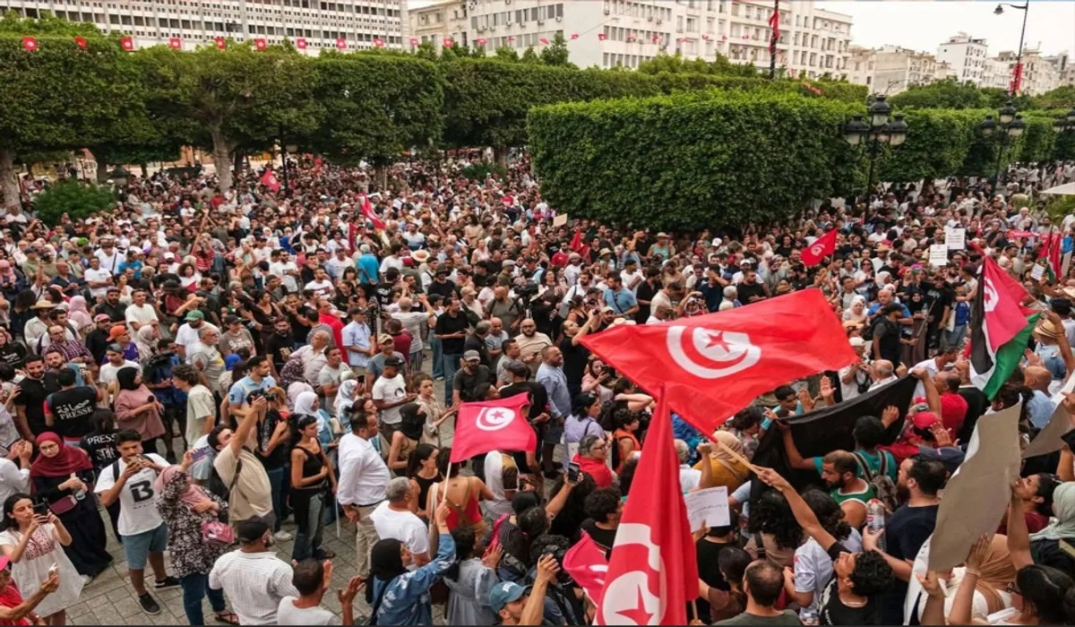 تونس تعيش توترا ميدانيا وسط احتجاجات شعبية