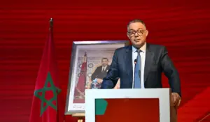 المغاربة يطالبون لقجع بتفسير ما حدث أمام فرنسا