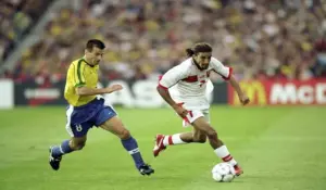 مصطفى حجي في مونديال 1998 أمام البرازيل