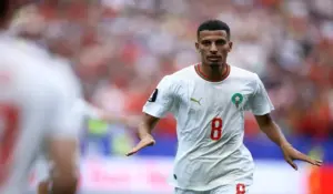 عز الدين أوناحي بقميص المنتخب المغربي