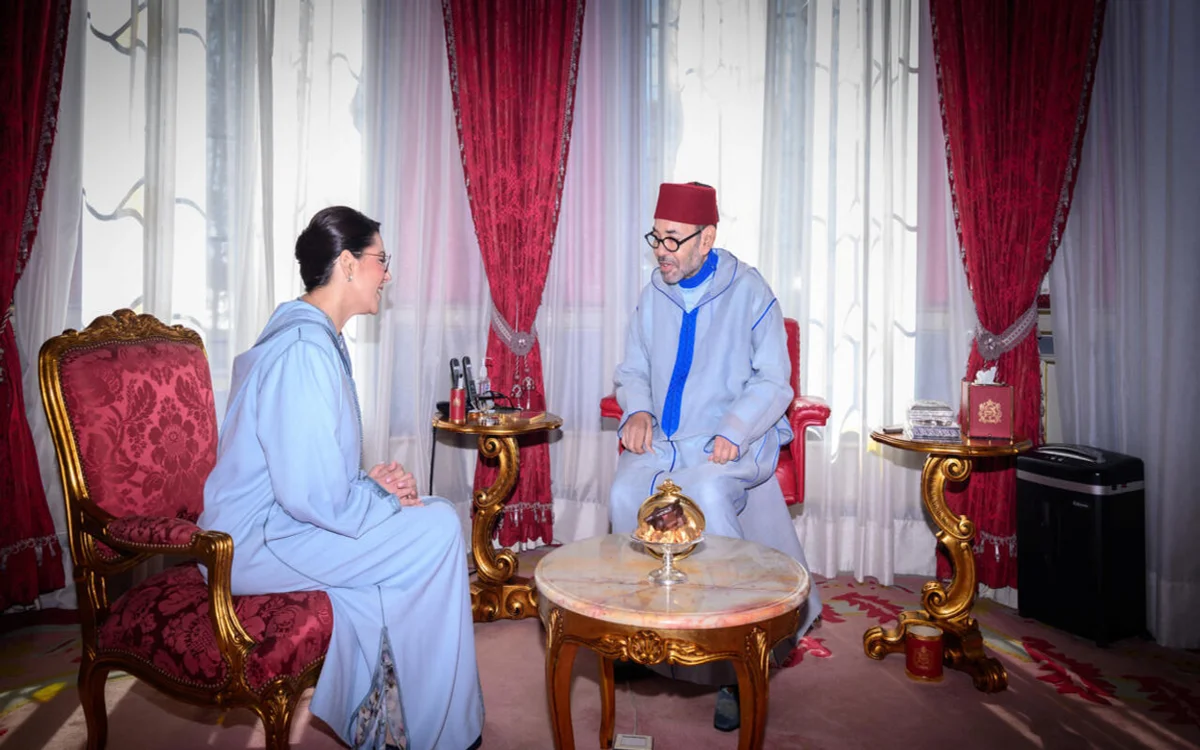 الملك محمد السادس و فاطمة الزهراء المنصوري