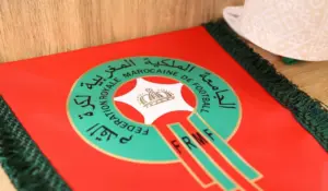 شعار الجامعة الملكية